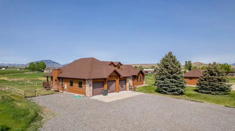 CODY WYOMING HOME ON 6 ACRES FOR SALE #36