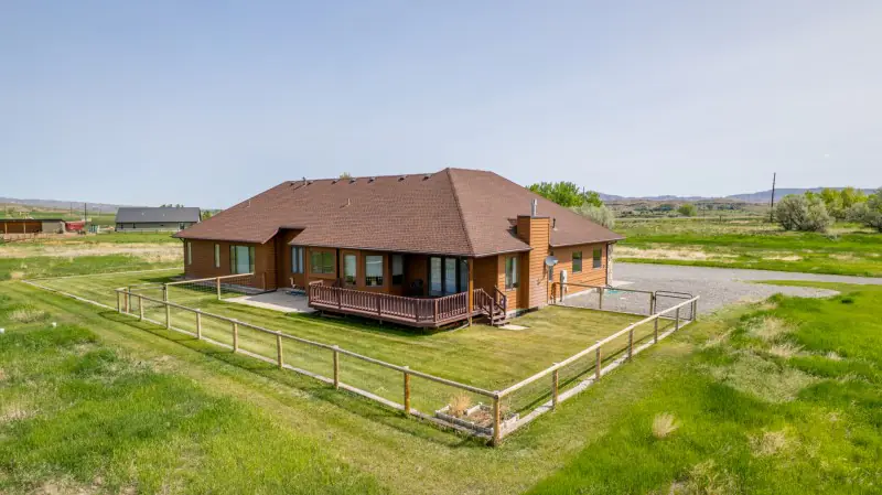CODY WYOMING HOME ON 6 ACRES FOR SALE #41