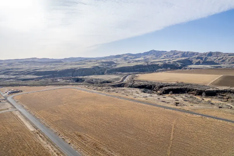 VACANT LOT FOR SALE IN BETWEEN CODY AND POWELL #7