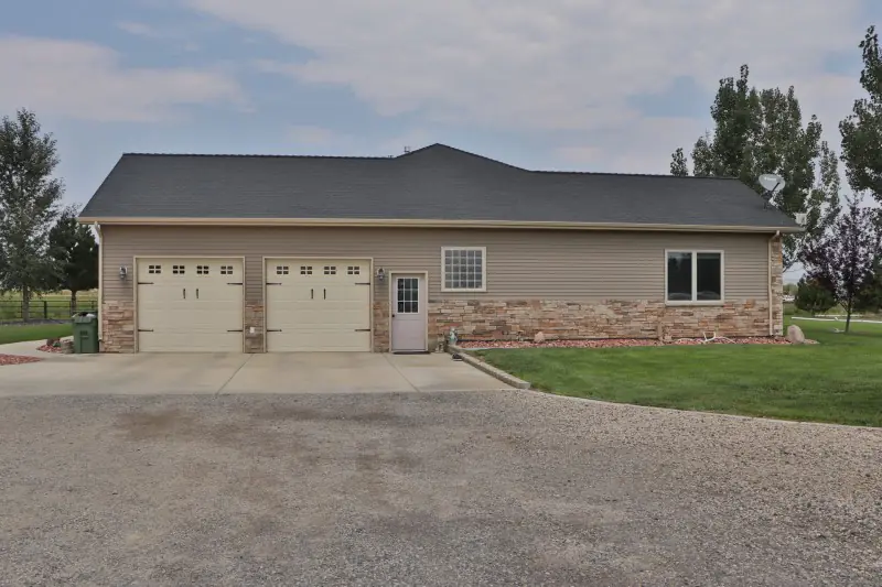 POWELL WYOMING CREEK FRONT PROPERTY #43