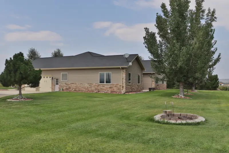 POWELL WYOMING CREEK FRONT PROPERTY #45