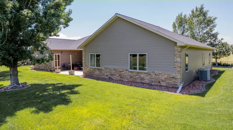 POWELL WYOMING CREEK FRONT PROPERTY #46