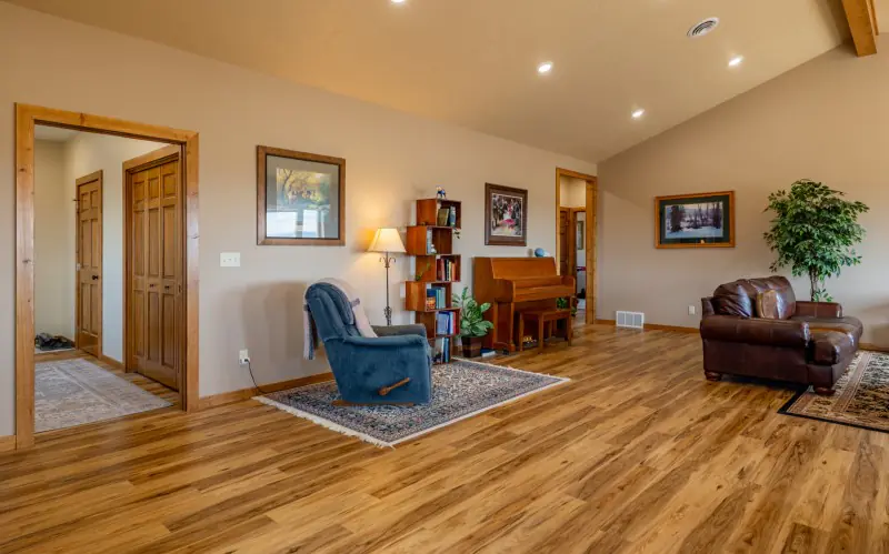 DEAVER WYOMING BARNDOMINIUM #9