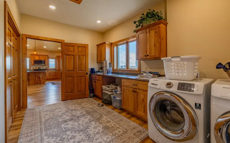 DEAVER WYOMING BARNDOMINIUM #11