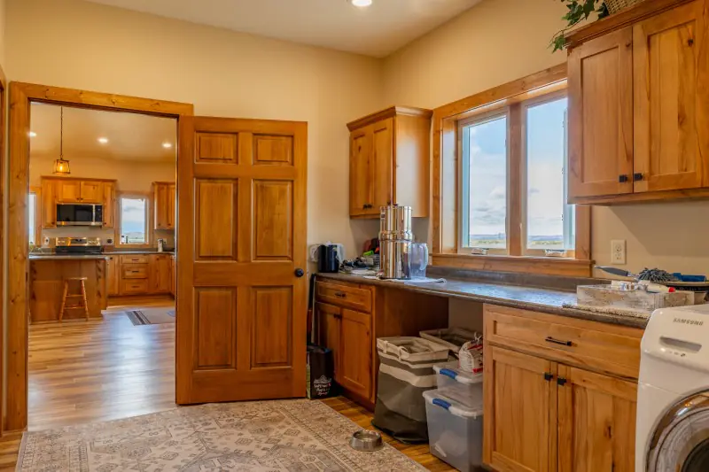DEAVER WYOMING BARNDOMINIUM #12