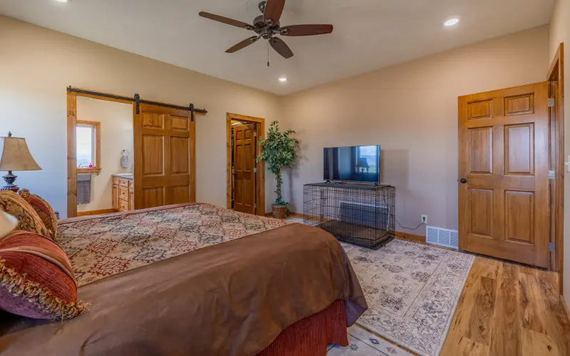 DEAVER WYOMING BARNDOMINIUM #19
