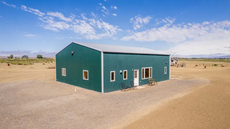 DEAVER WYOMING BARNDOMINIUM #24