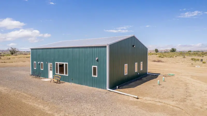 DEAVER WYOMING BARNDOMINIUM #25