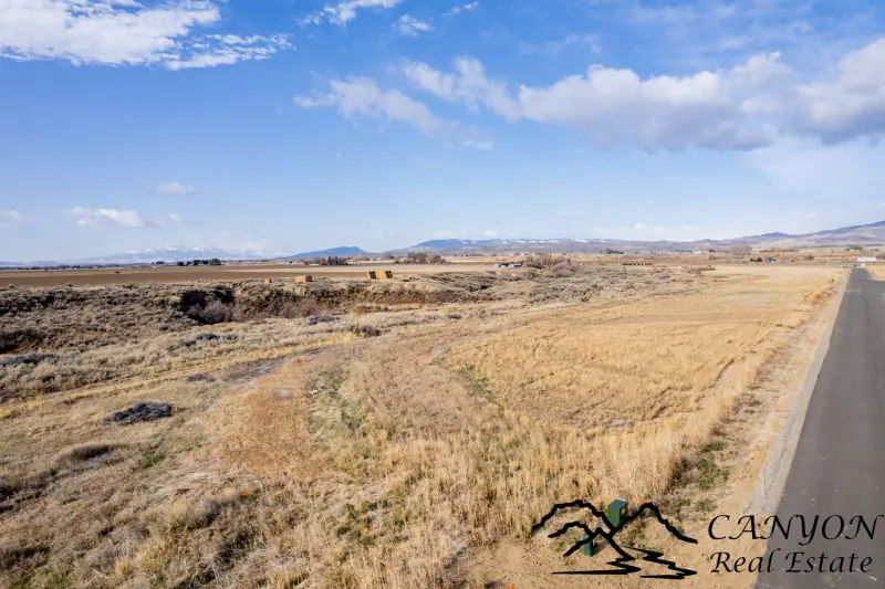 CREEK FRONTAGE LAND FOR SALE #12