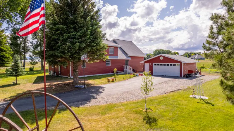 WYOMING COUNTRY HOME CODY #3