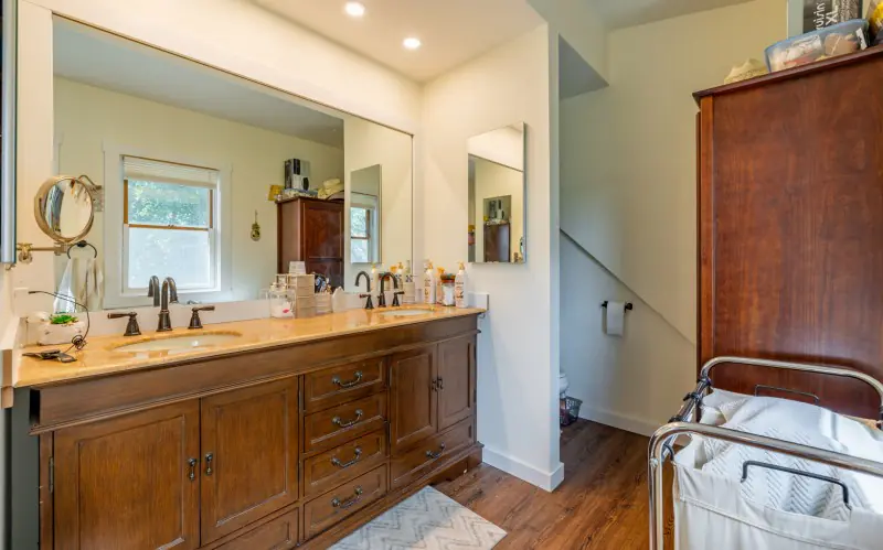 WYOMING COUNTRY HOME CODY #30