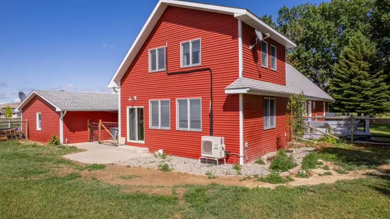 WYOMING COUNTRY HOME CODY #34