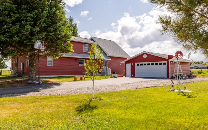 WYOMING COUNTRY HOME CODY #41