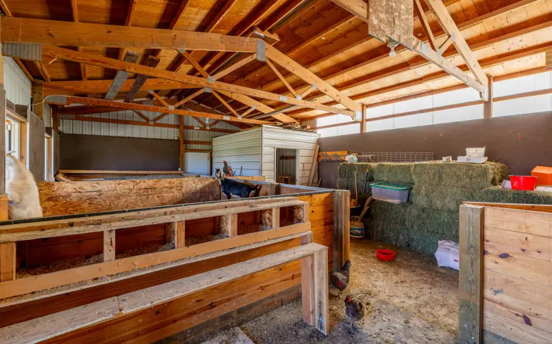 WYOMING COUNTRY HOME CODY #43