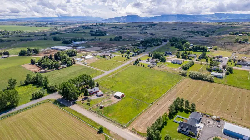 WYOMING COUNTRY HOME CODY #47