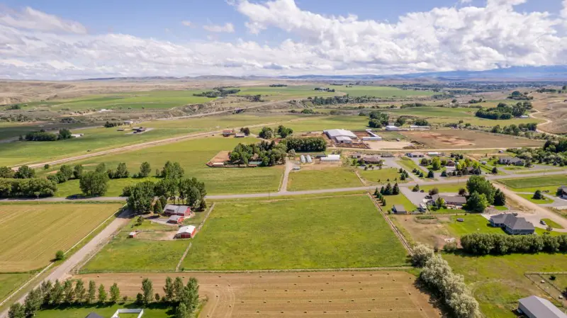 WYOMING COUNTRY HOME CODY #48