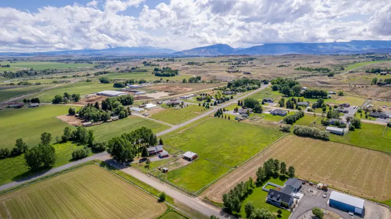 WYOMING COUNTRY HOME CODY #50