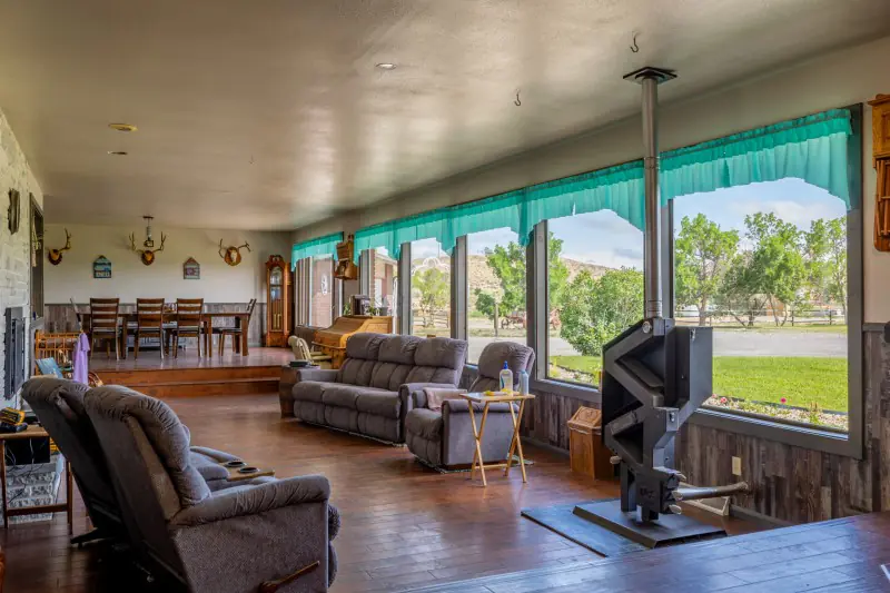 WYOMING COUNTRY ESCAPE #5