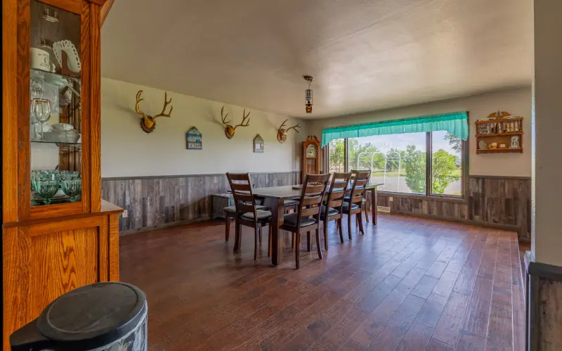 WYOMING COUNTRY ESCAPE #8