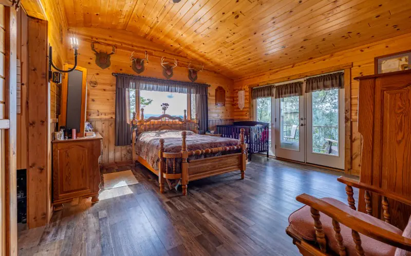 WYOMING COUNTRY ESCAPE #18