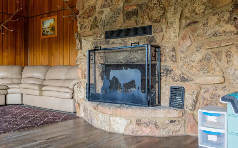 WYOMING COUNTRY ESCAPE #27