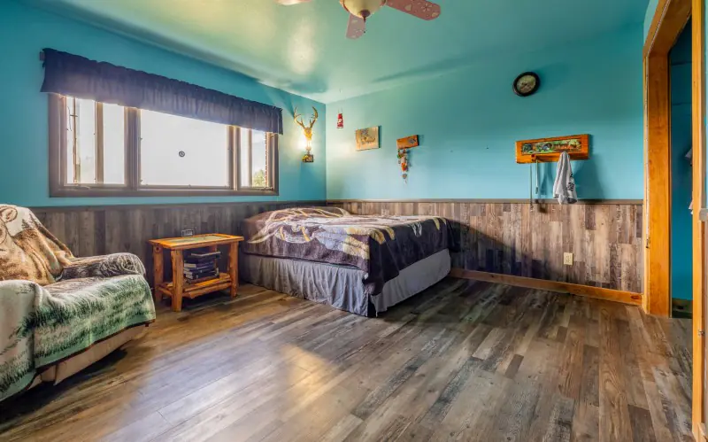 WYOMING COUNTRY ESCAPE #32