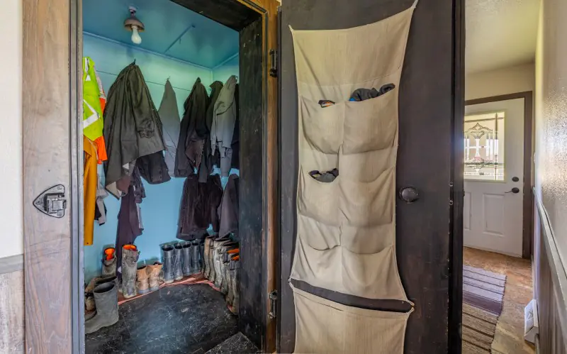 WYOMING COUNTRY ESCAPE #53