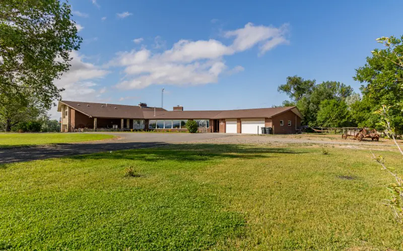 WYOMING COUNTRY ESCAPE #57