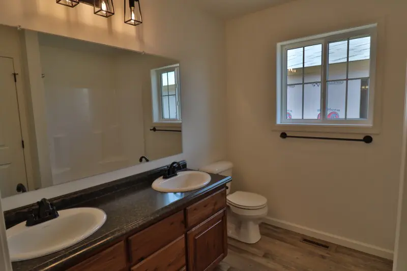 BEAUTIFUL NEW HOME IN POWELL, WY #8