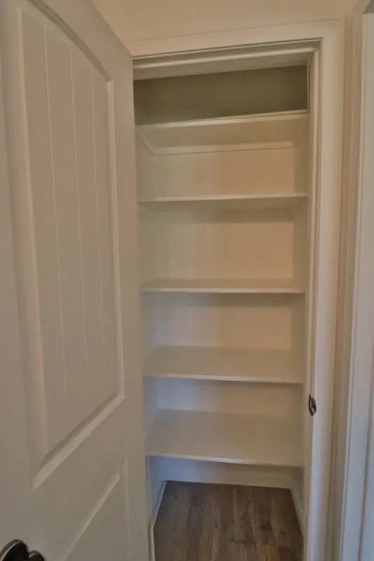 BEAUTIFUL NEW HOME IN POWELL, WY #11